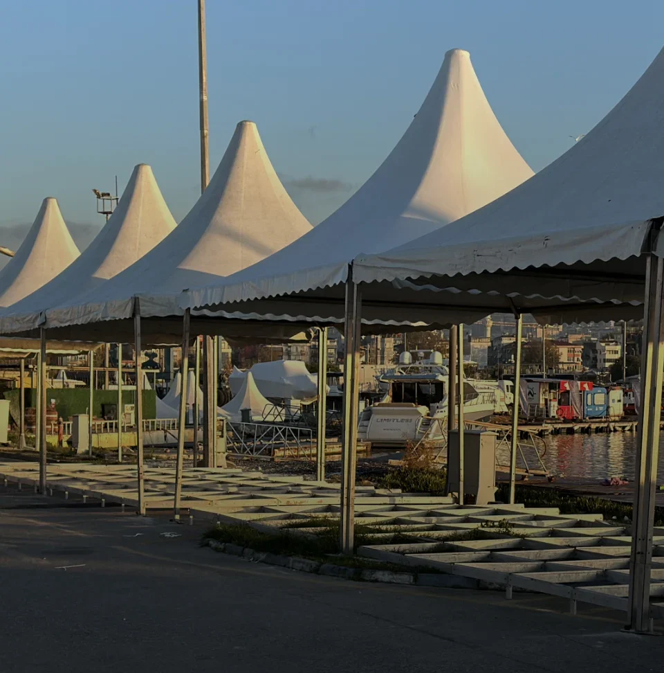 Çadır Kiralama Fiyatları_ Hangi Faktörler Fiyatı Etkiler_-2 Çadır Kiralama Fiyatları_ Hangi Faktörler Fiyatı Etkiler_-2